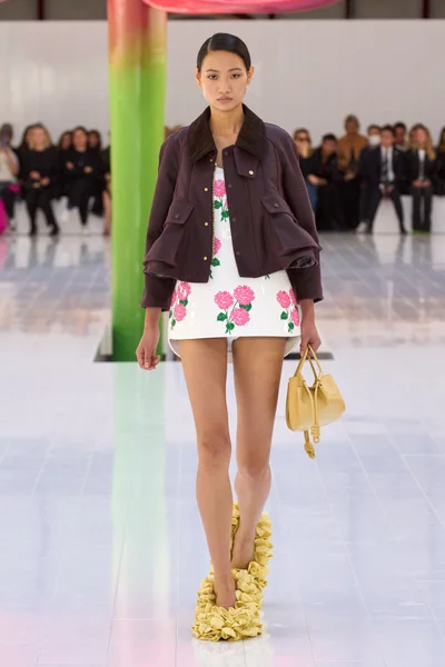 Look 38
